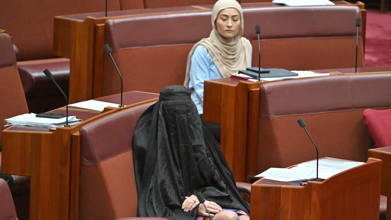 PAULINE HANSON BURQA SENATE