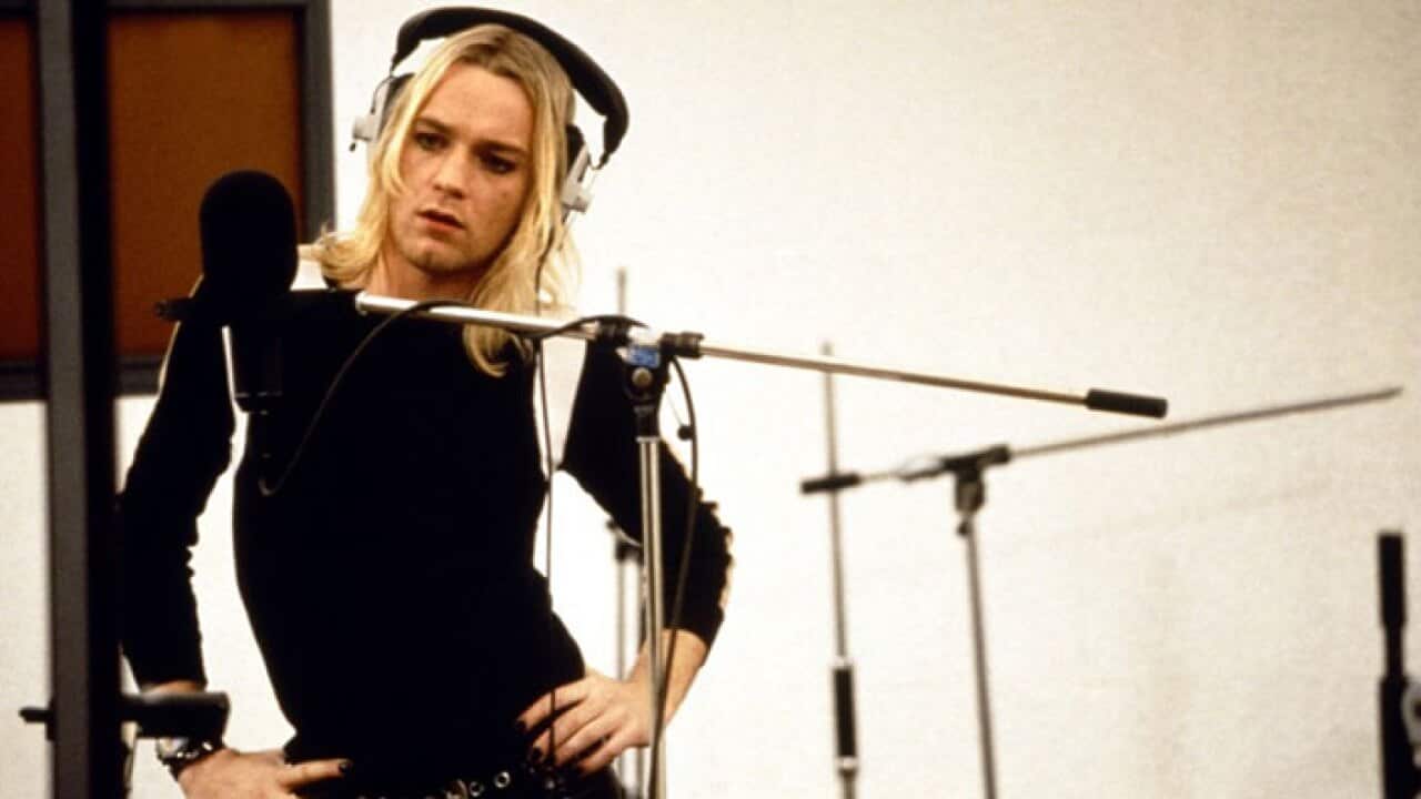 velvet-goldmine_704_6.jpg