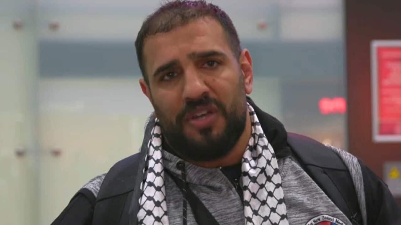 Ala Mustafa Australian doctor says government 'endangered' him in Gaza | SBS News