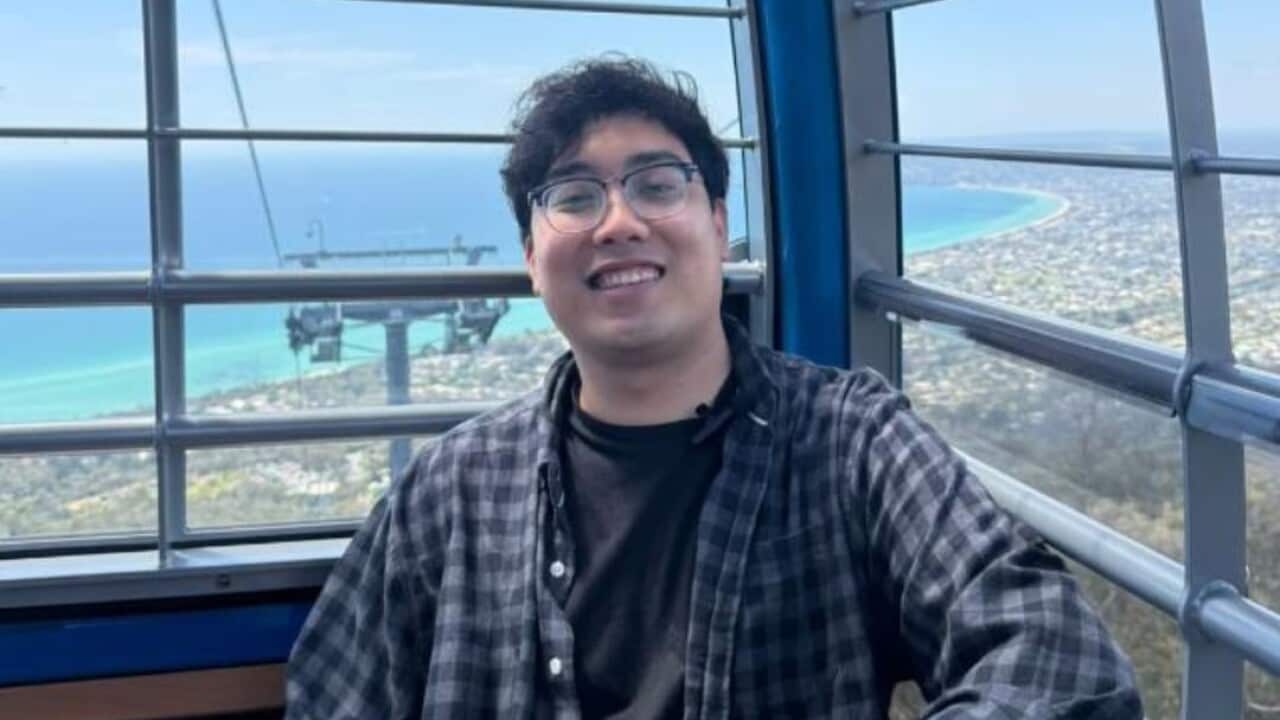 Muhammad Iqbal, Master’s Degree student in Data Science, taking a break from his study at Arthurs Eagle Seat at Mornington Peninsula, Victoria – Nov 2025. Credit photo: Andi Muammar Kareba.