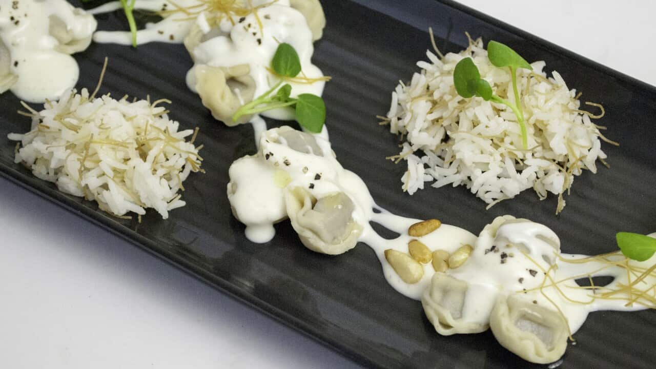 Beef tortellini with yoghurt sauce