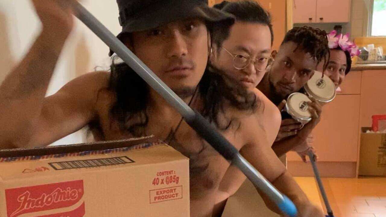 Andhika Tahta dari duo hip hop Deuxronin