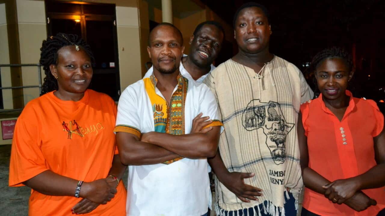 Wanajumuiya na viongozi wa Shukrani Home Foundation