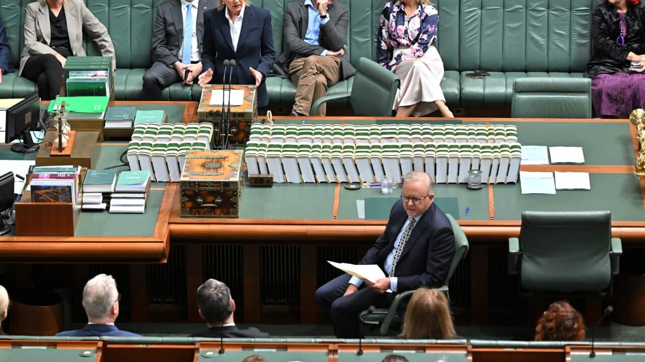 PARLIAMENT SITTING CANBERRA