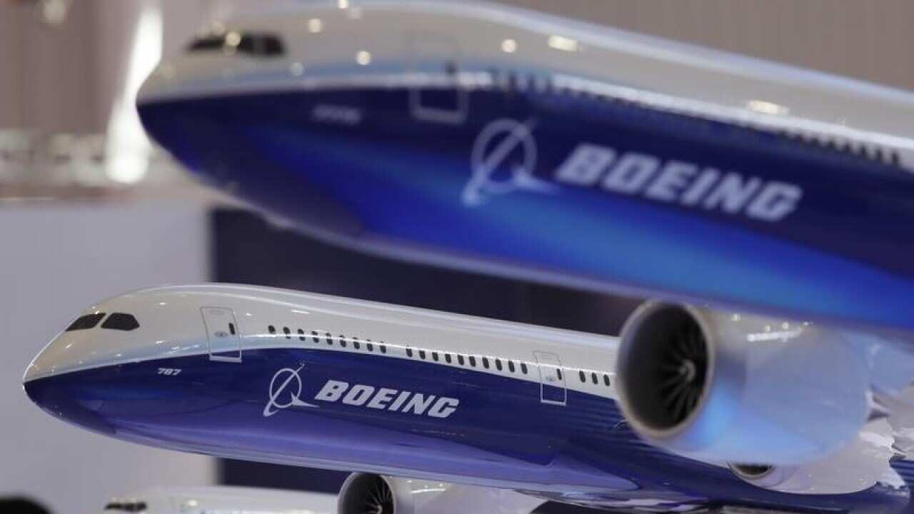 models of Boeing passenger airliners