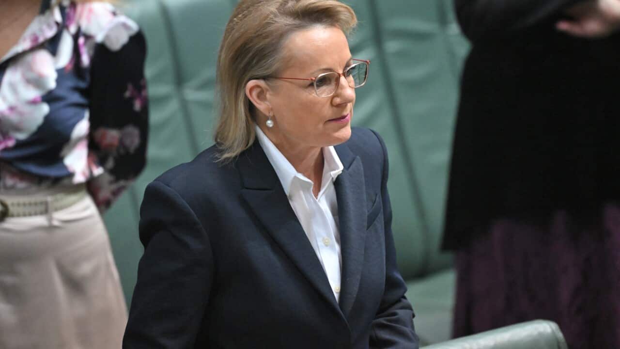 PARLIAMENT SITTING CANBERRA