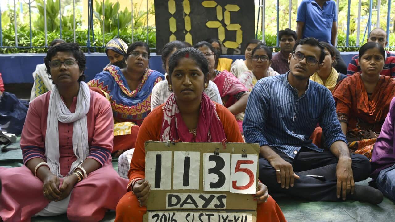 পশ্চিমবঙ্গে চাকরি বাতিল ২৫ হাজার ৭৫৩ জন 'শিক্ষকের' | SBS Bangla