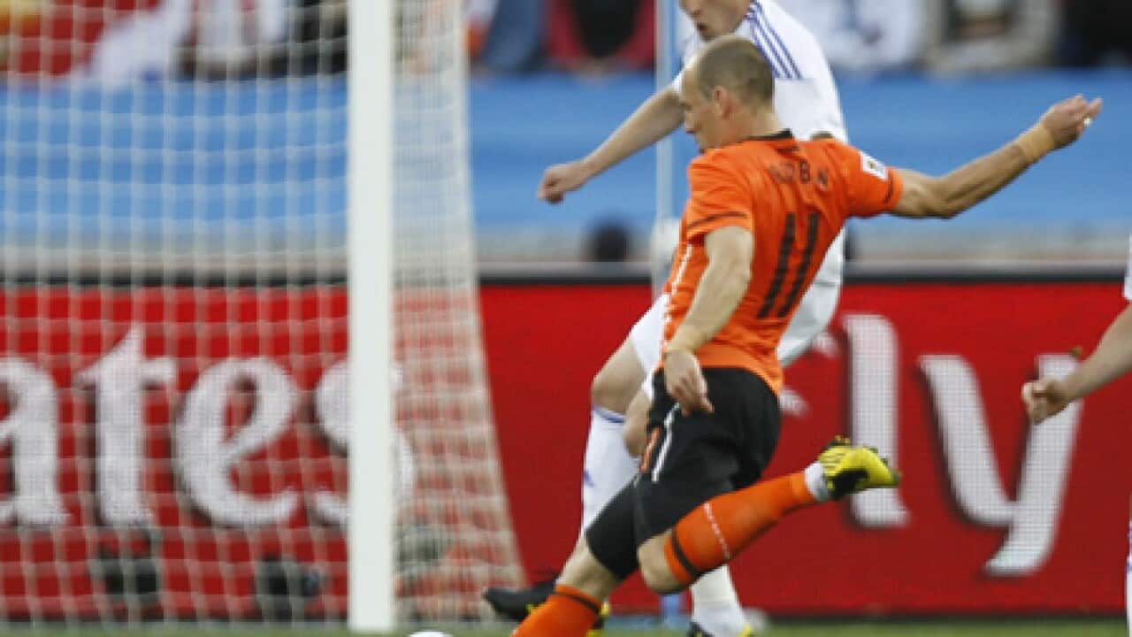 robben_slovakia_netherlands_100629_Getty_L_435746309