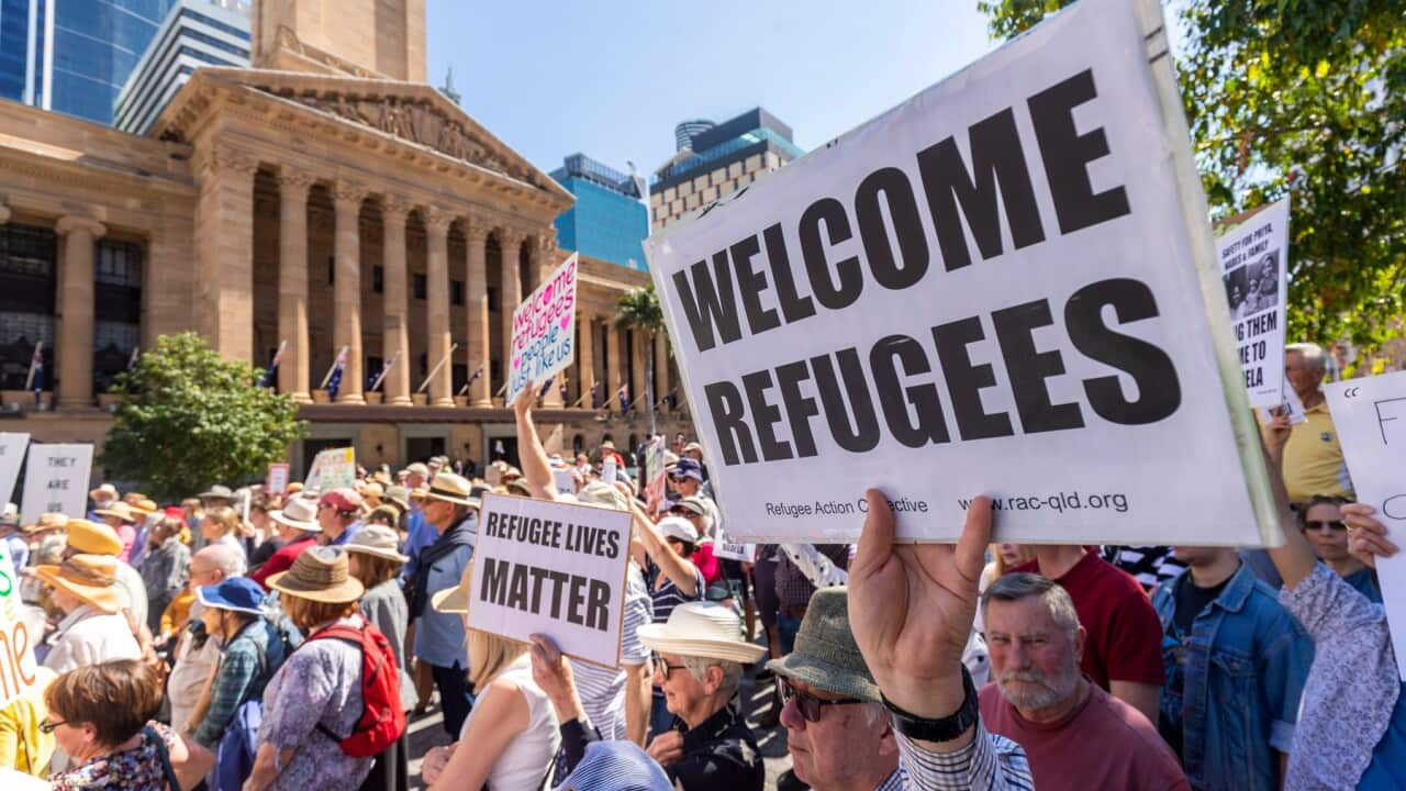 Protesters show support for refugees in Australia