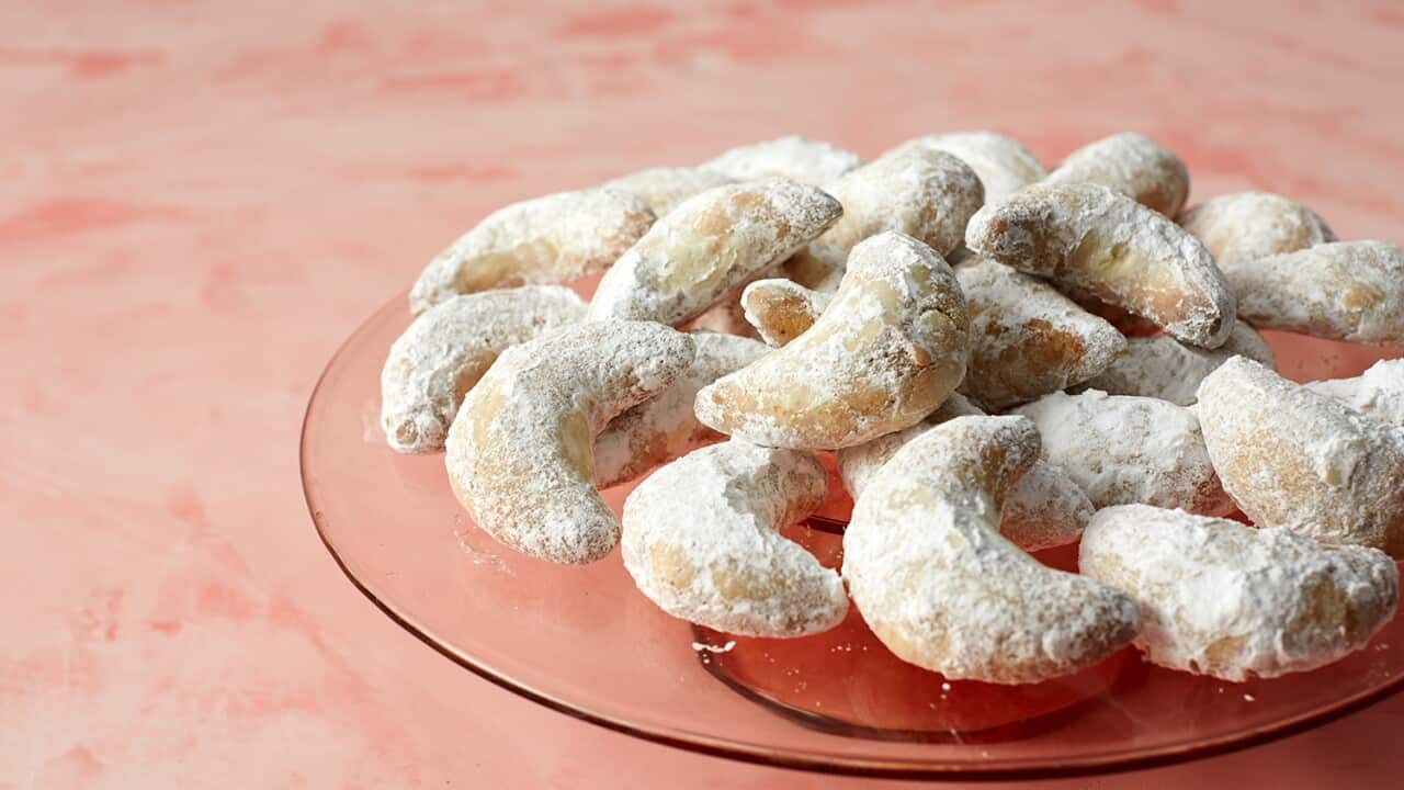 Spelt-nut crescents
