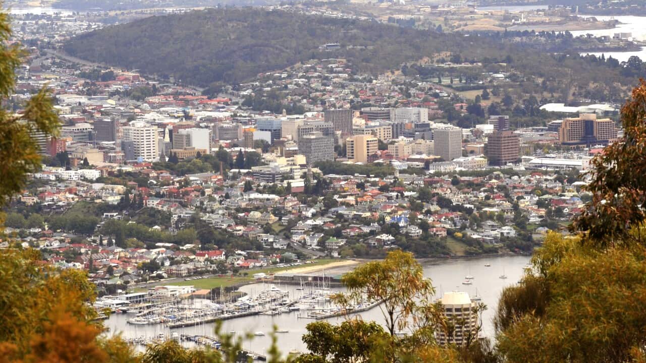The Tasmania state capital of Hobart from Mt Nelson Saturday, March 2, 2008.   (AAPImage/Alan Porritt) NO ARCHIVING