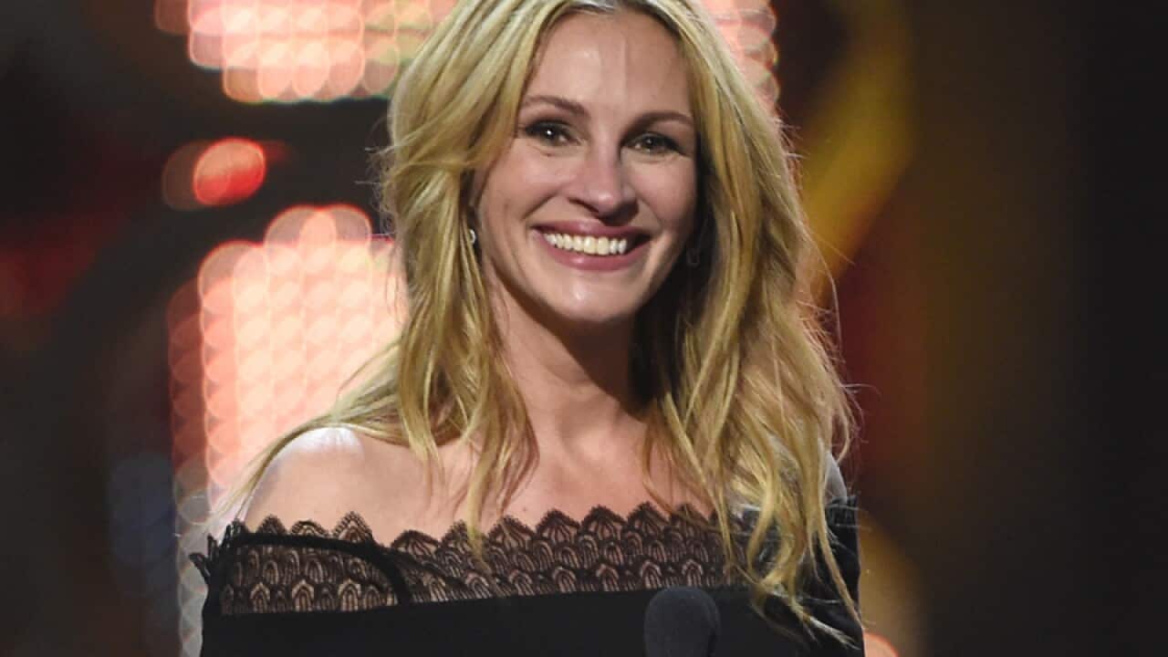 Julia Roberts speaks out in support of LGBT+ students