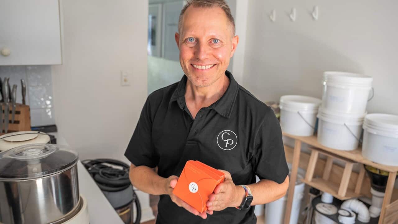 Philippe Smets, Sidney'deki çikolata atölyesinde.. (SBS - Spencer Austad).jpg