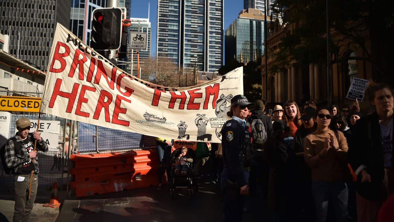 The government is being urged to boost support for asylum seekers who arrived by boat before 2014. 