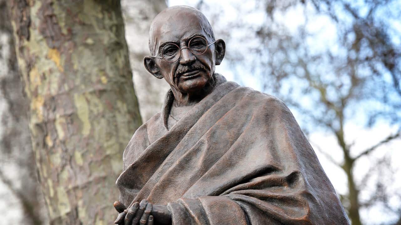 Gandhi 