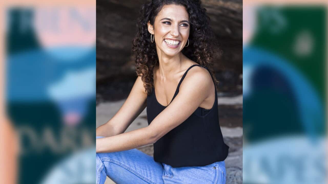 Kavita has recently published her first novel, Friends & Dark Shapes.