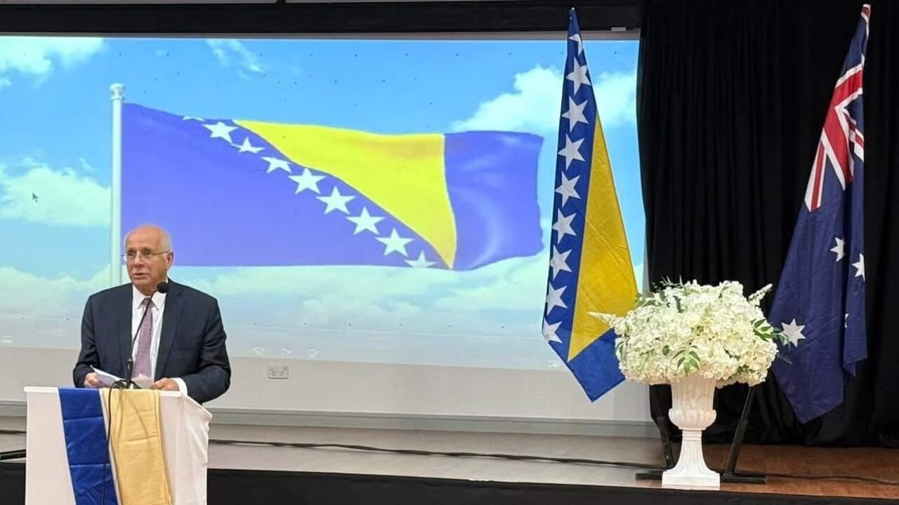 Ambasador BiH u Australiji Nj.E. Kemal Muftic, Dan nezavisnosti BiH, 1. mart 26. Sydney 1.jpg