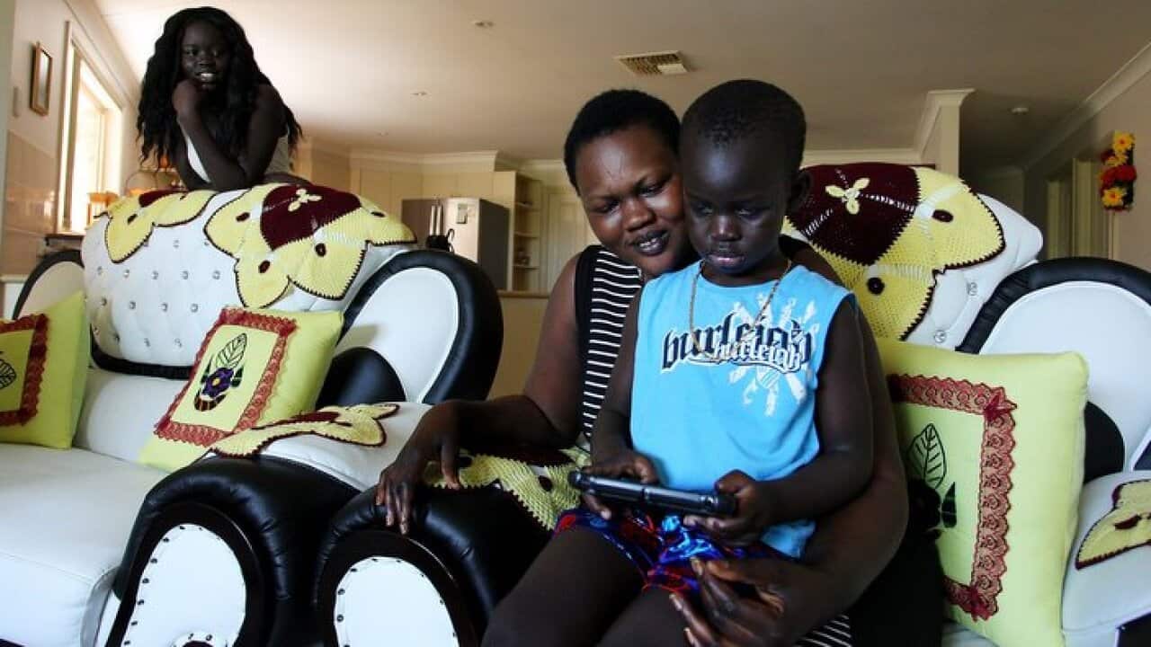 The New Australians - Migrants And Refugees Who Settled In Tamworth, NSW