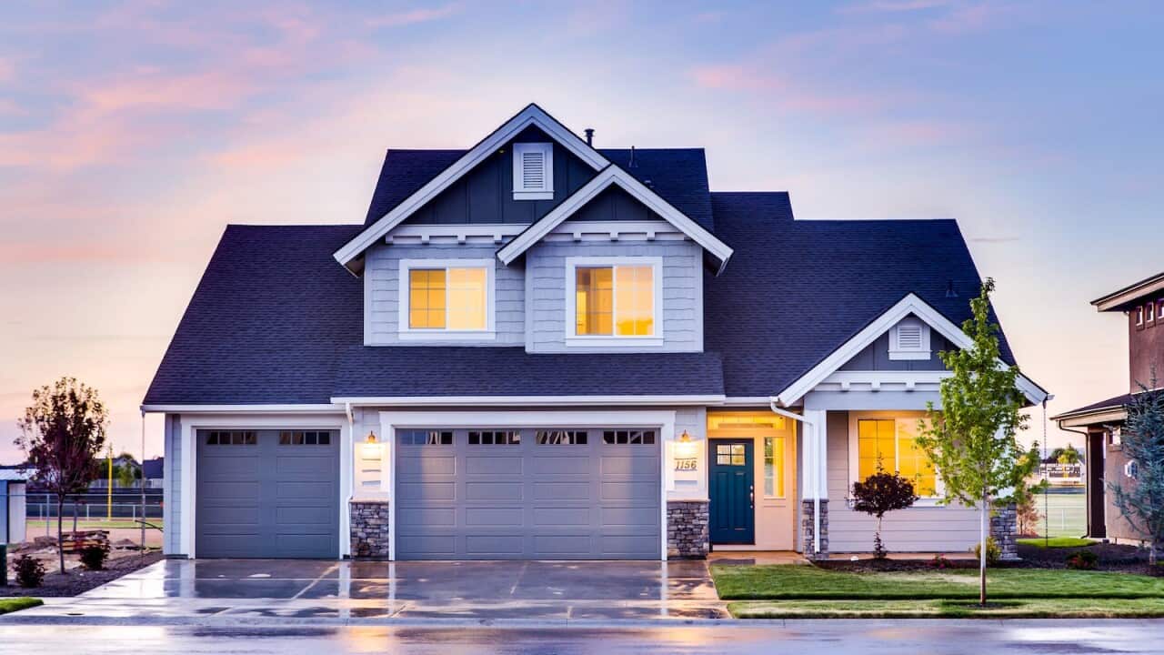 Finding affordable housing or rental property is getting harder (Benjamin Mellish – pexel.com).