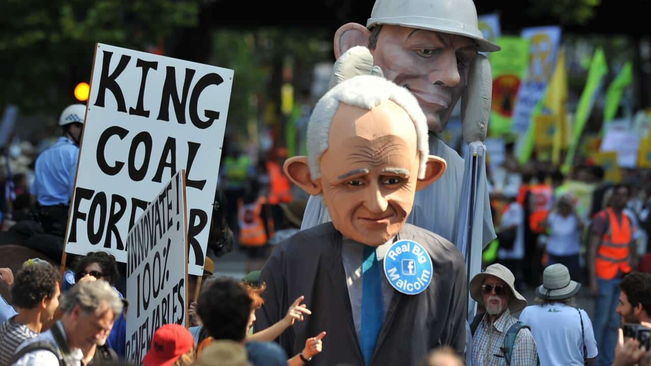 Climate change supporters during the People's Climate March held in Sydney, Sunday, Nov. 29, 2015. (AAP)