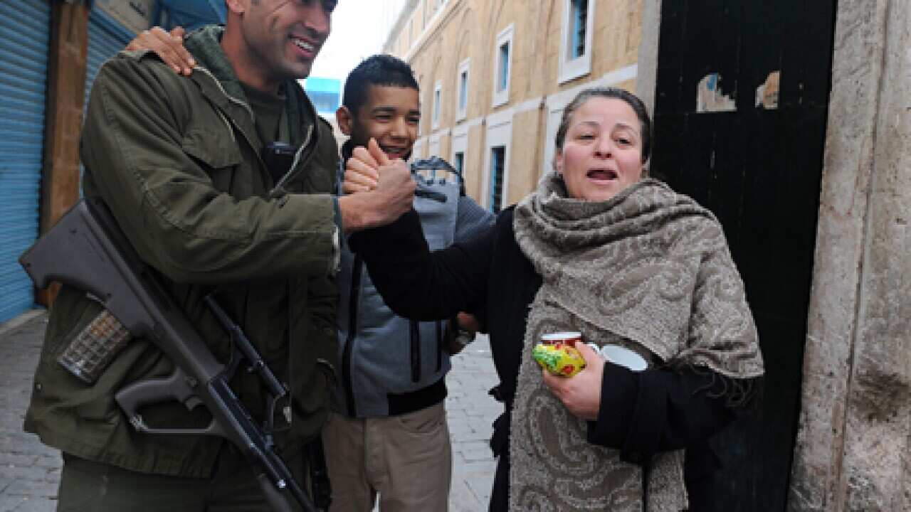 tunisia_soldiers_110118_B_getty_22134570