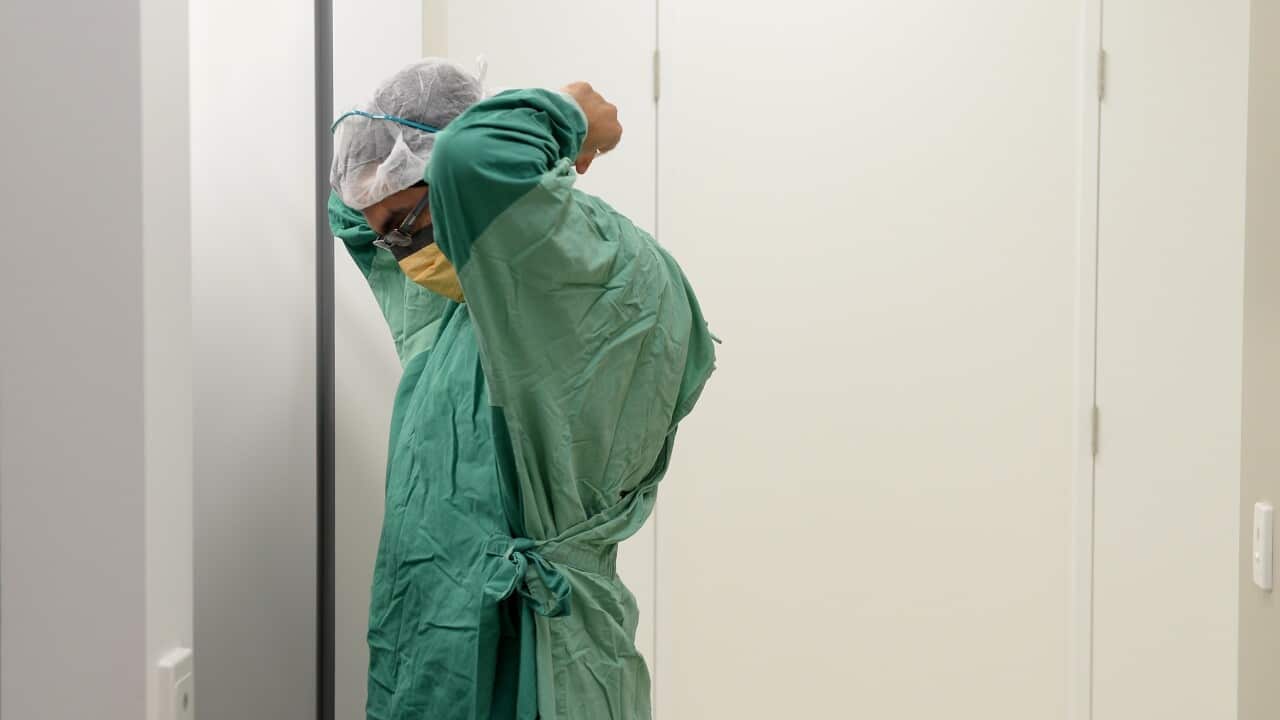 General images of a surgeon preparing for theatre at Liverpool Hospital, Sydney on Tuesday, June 11, 2013.  (AAP Image/Dan Himbrechts) NO ARCHIVING