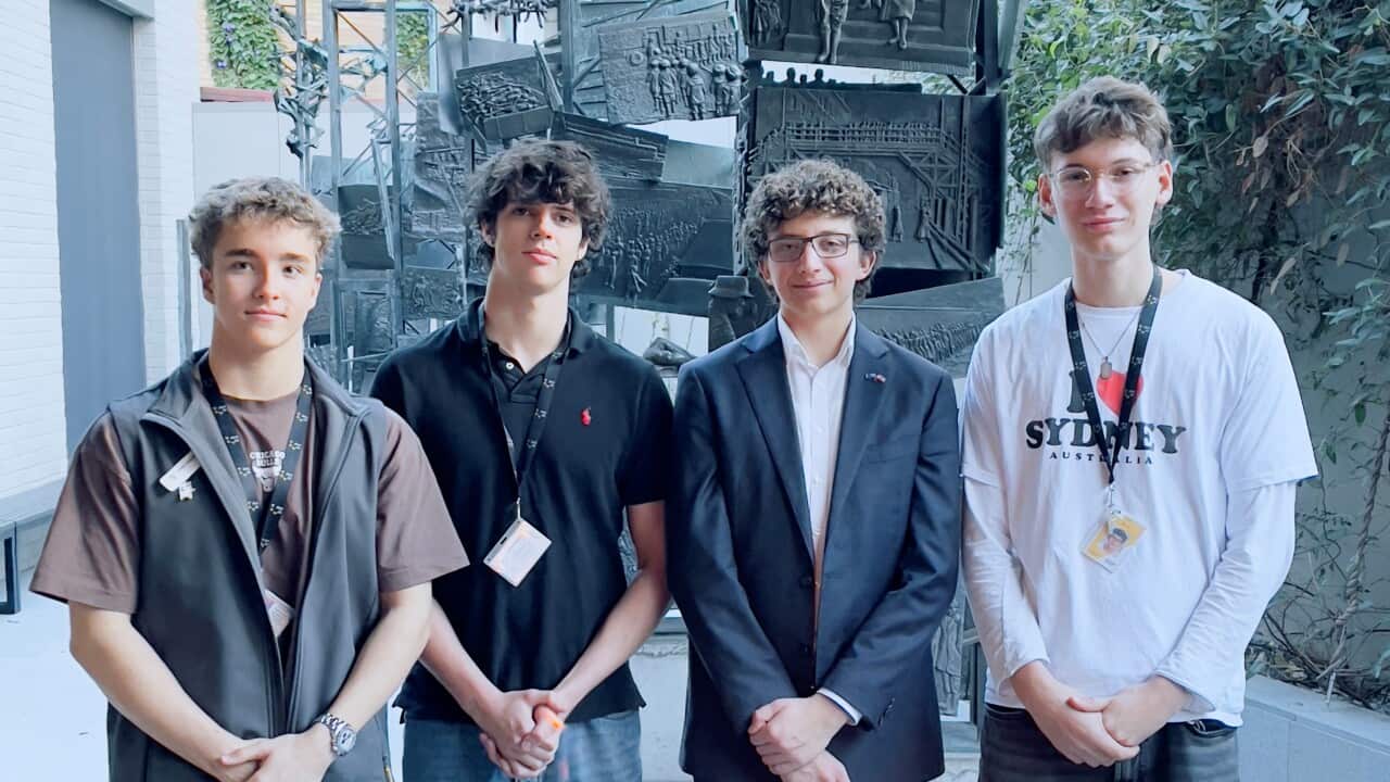 Volunteering at the Holocaust Museum instead of military service | SBS  German