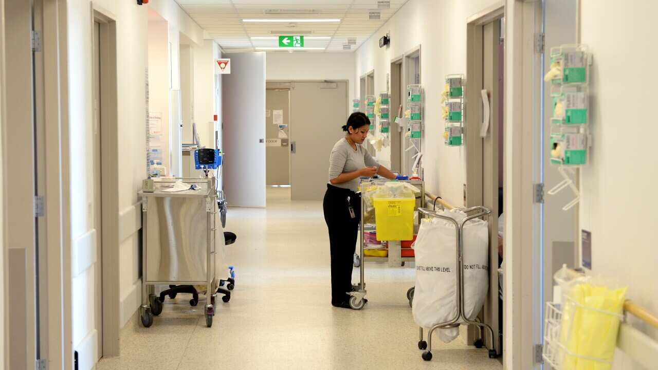 HEALTHCARE_hospital hall_140513_AAP.jpg