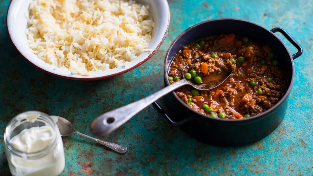 Lebanese stew with peas and rice (bazella w riz) recipe | SBS Food