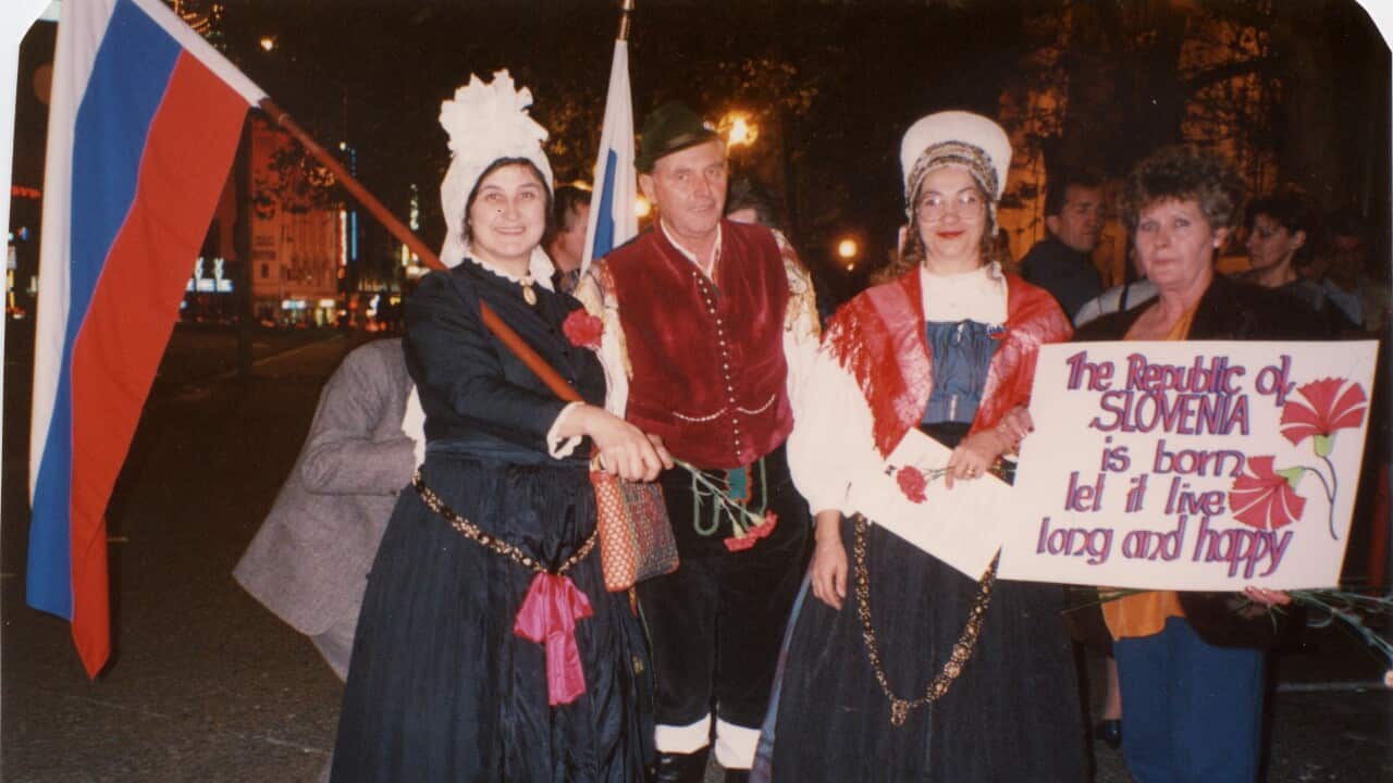 Sydneyski slovenci na Martin Place proslavili Slovensko samostojnost, 27.junija, 1991