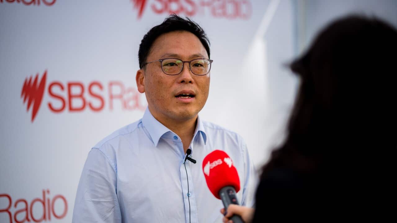 베넬롱 선거구 노동당의 제롬 락살 후보를 지지하는 라이드 카운슬 한국계 노동당 송강호 시의원