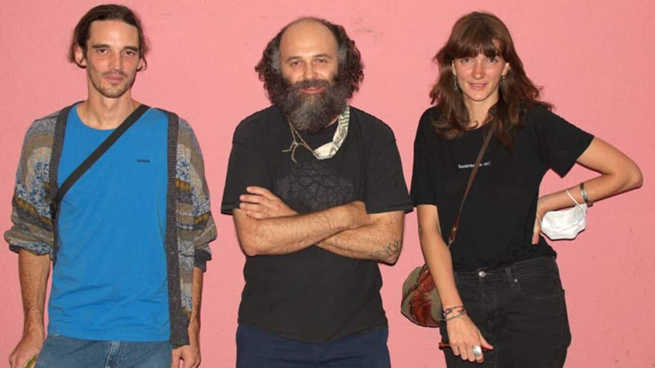 Џулијан, Сергеј и Лаура (са лева на десно)