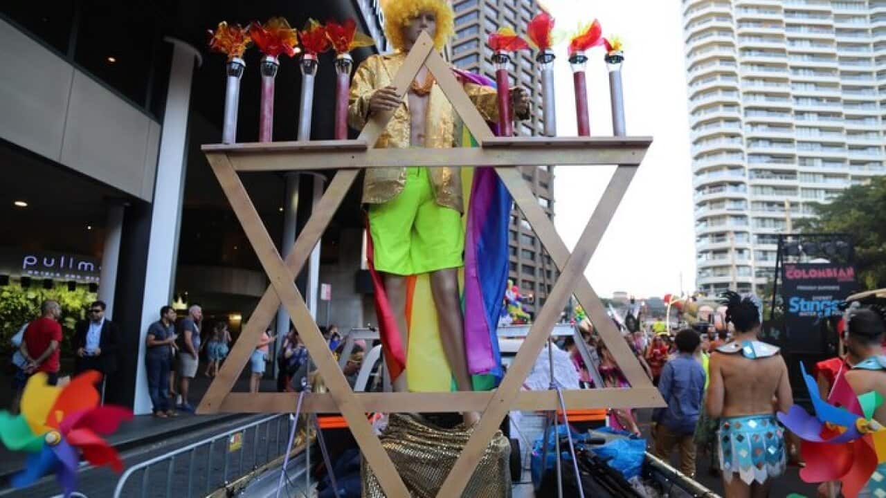 At the Mardi-Gras, "Dayennu" Jewish Gay Org