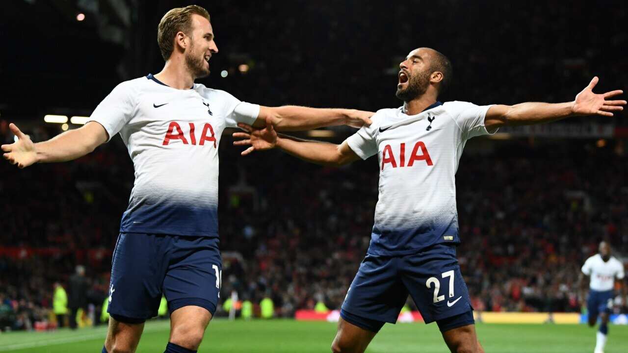 Kane, Moura