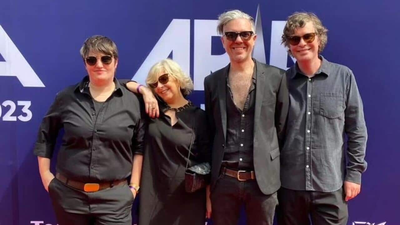 Cash Savage & The Last Drinks