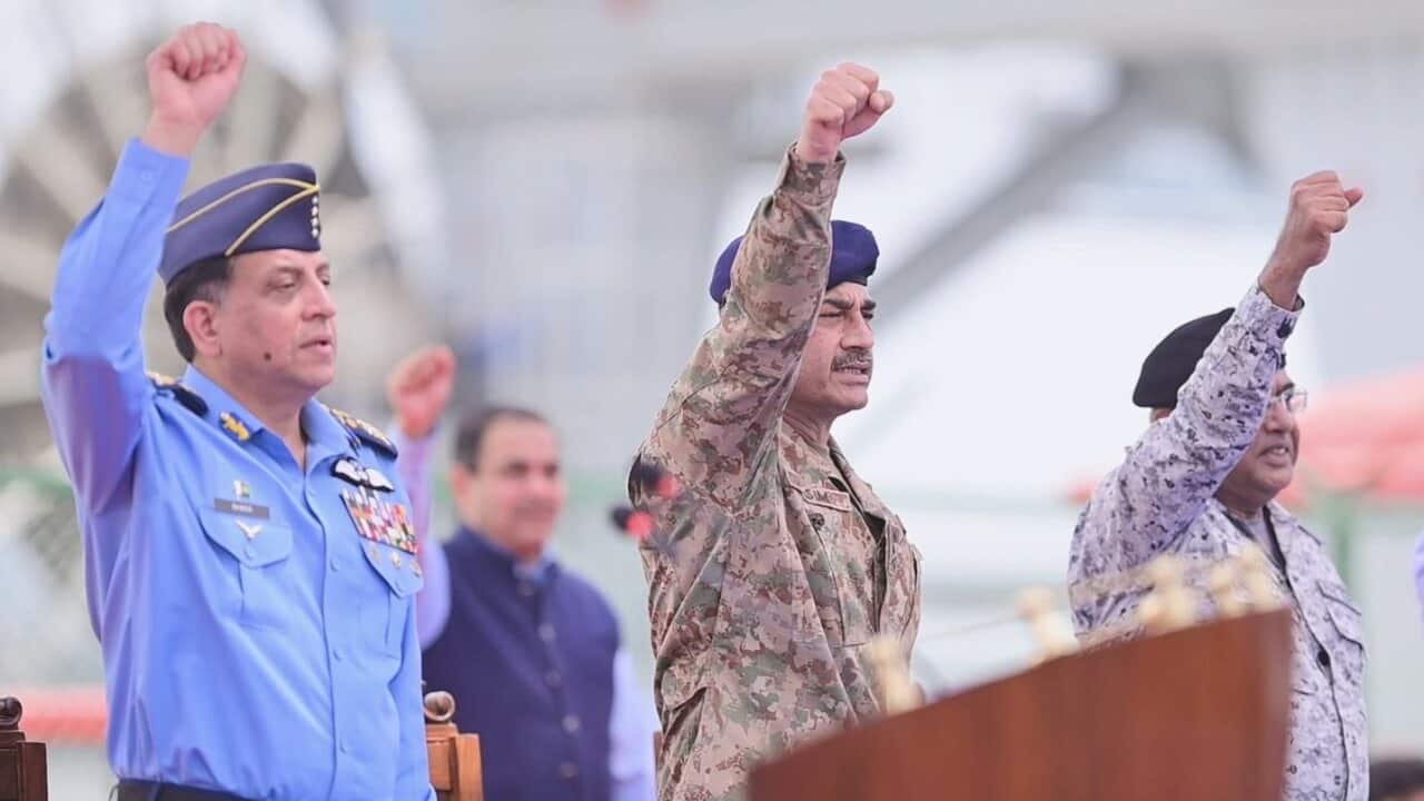 Pakistani parliament votes to give army chief new powers and legal immunity.