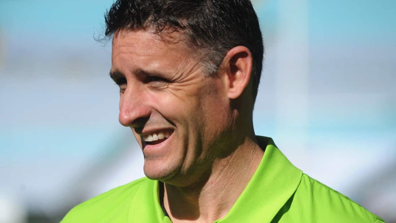 Michael Hussey has signed with back-to-back Big Bash League wooden spooners the Sydney Thunder.