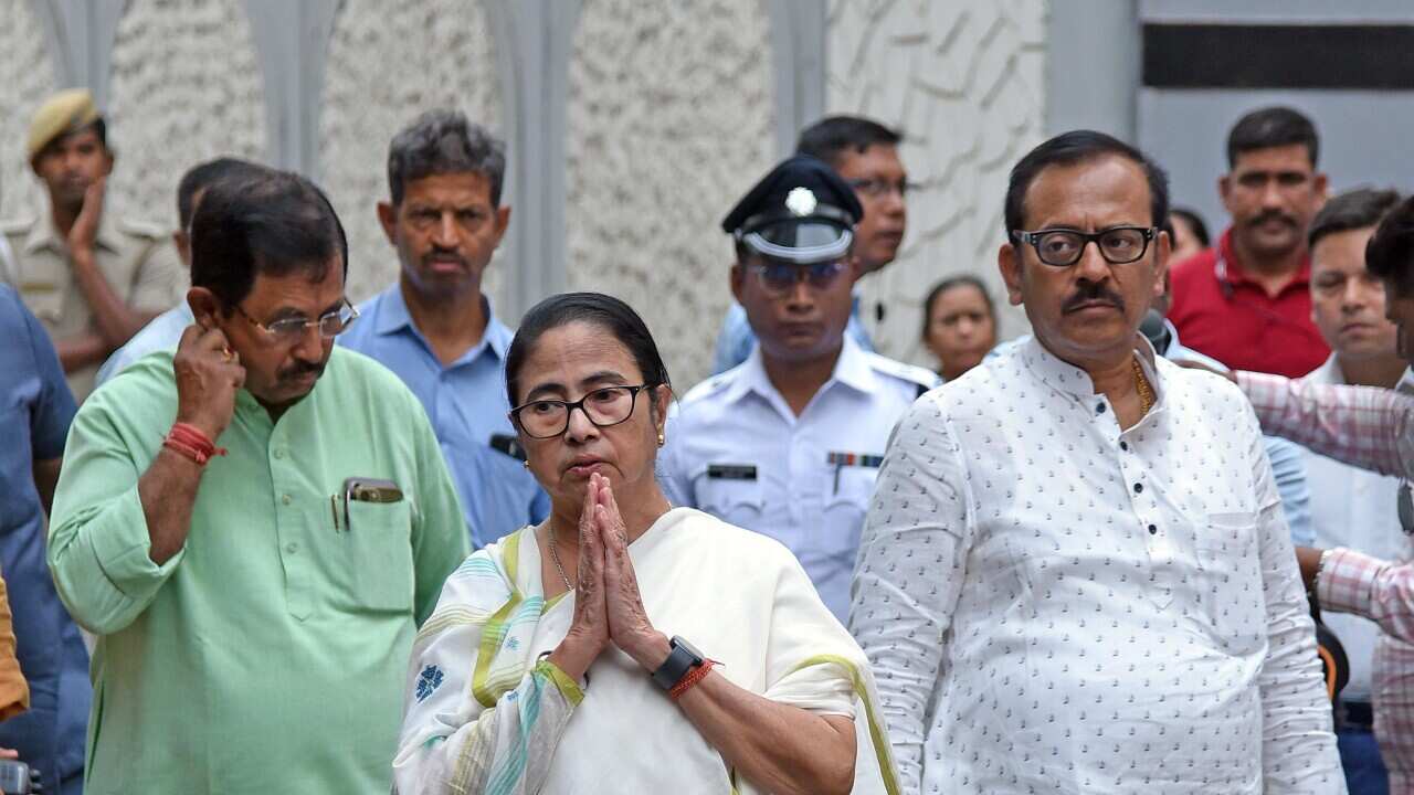 India: Mamata Banerjee visits the family of businessman Bhavo Lakhani