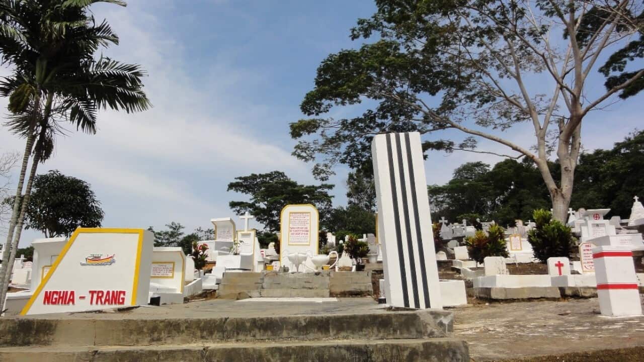 Kế hoạch trùng tu mộ thuyền nhân trong trại tị nạn Galang ở Indonesia đã kết thúc tốt đẹp. 