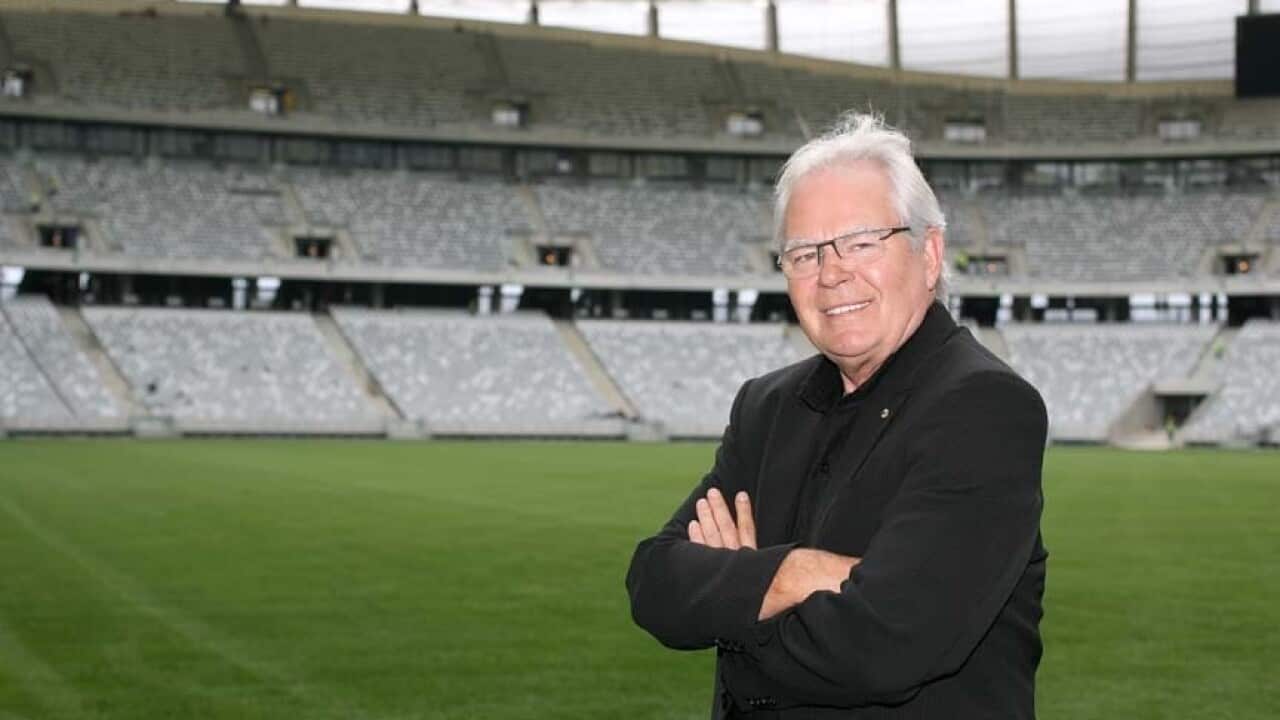 Legendary SBS football broadcaster Les Murray in 2009