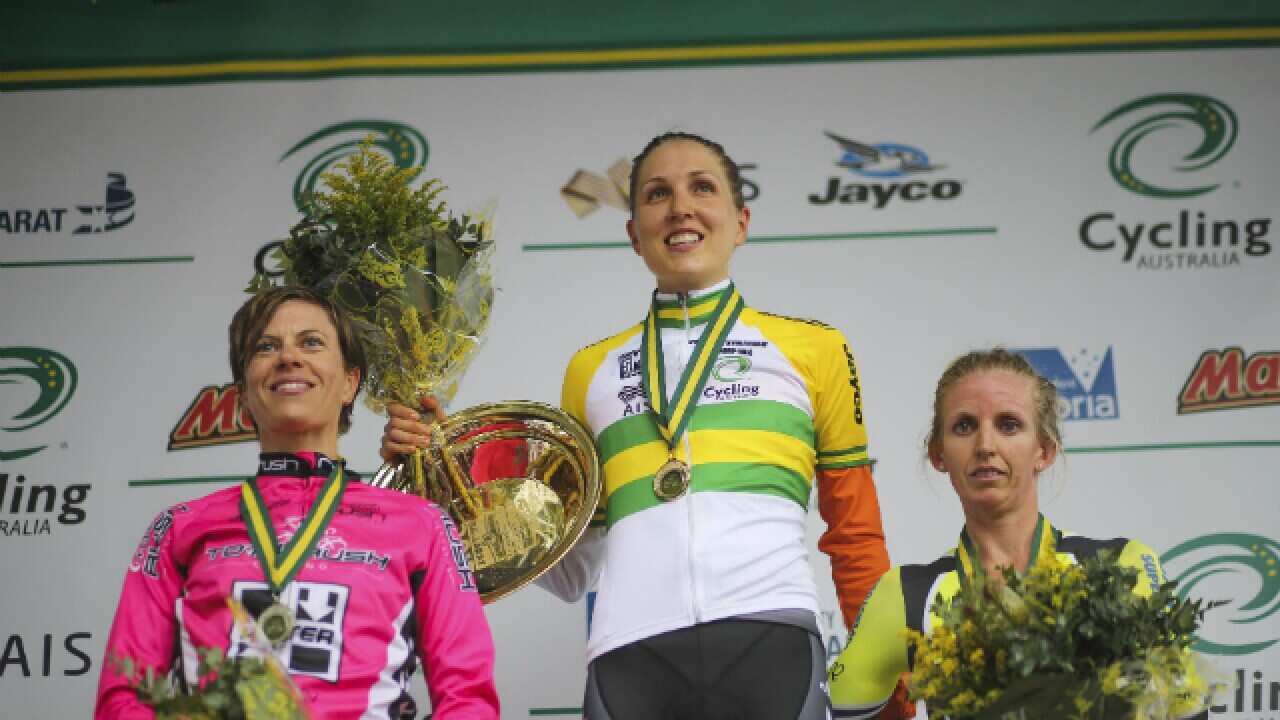 WomenTTpodium_640_Gunter_1872284395