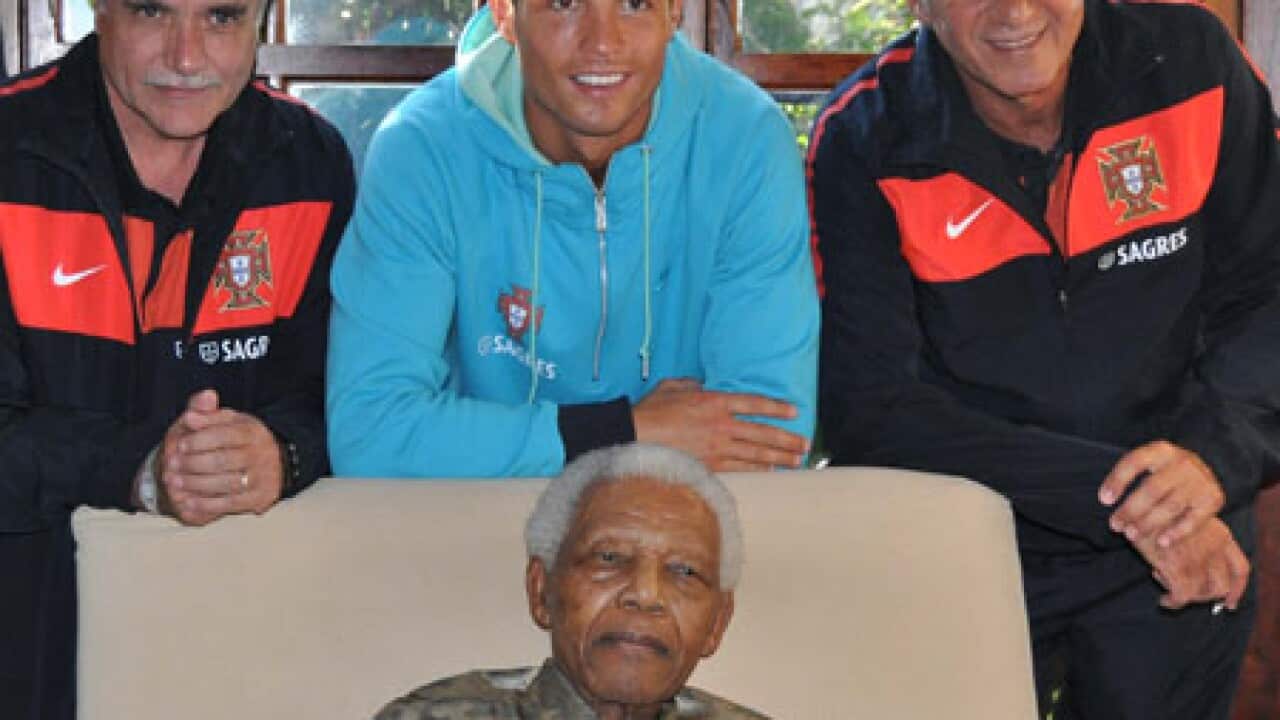ronaldo_mandela_B_100611_AAP_1649974632