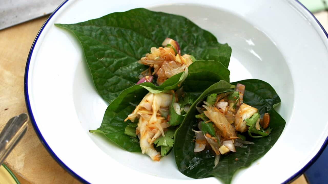 ep09-prawn-pomelo.jpg