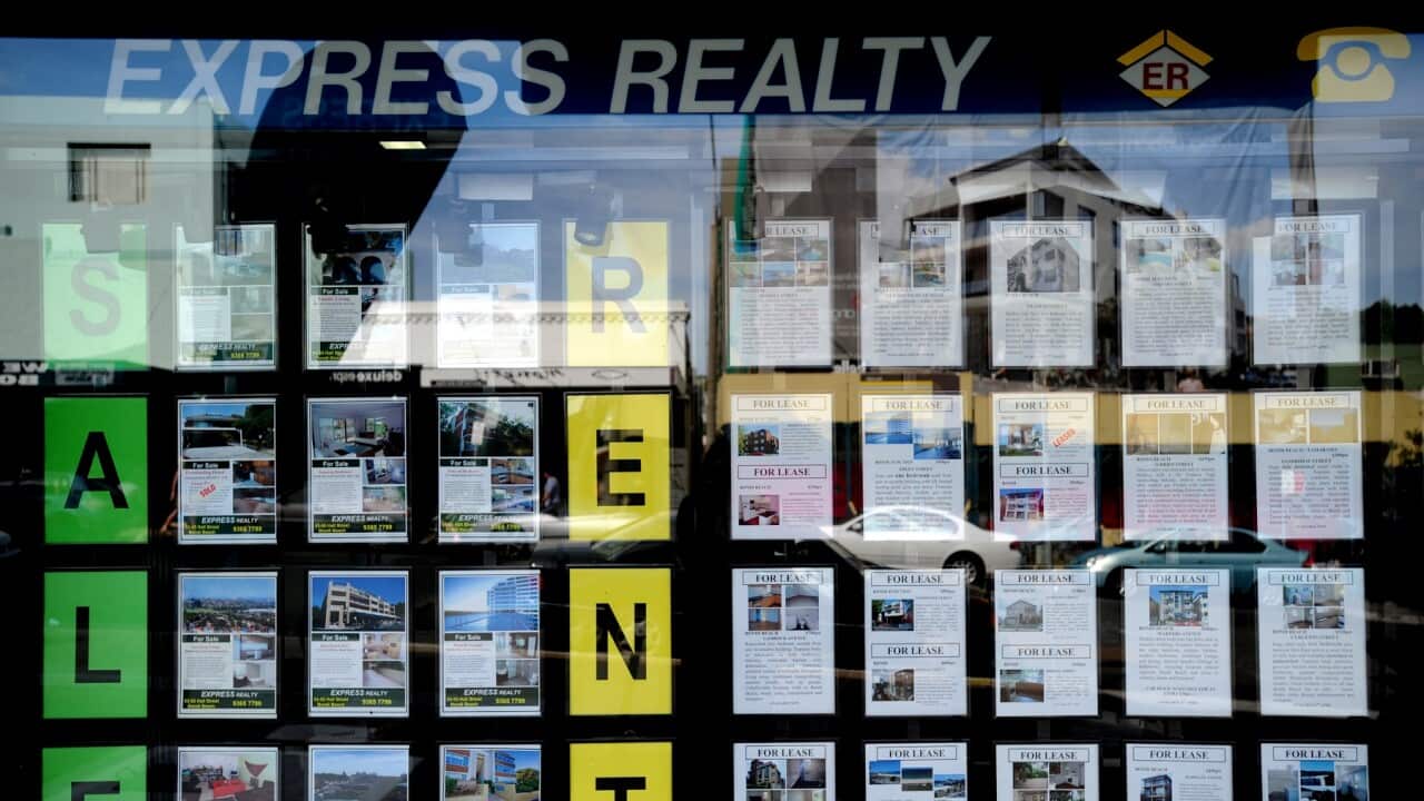 Houses for sale and lease are advertised in Bondi, Sydney (AAP)
