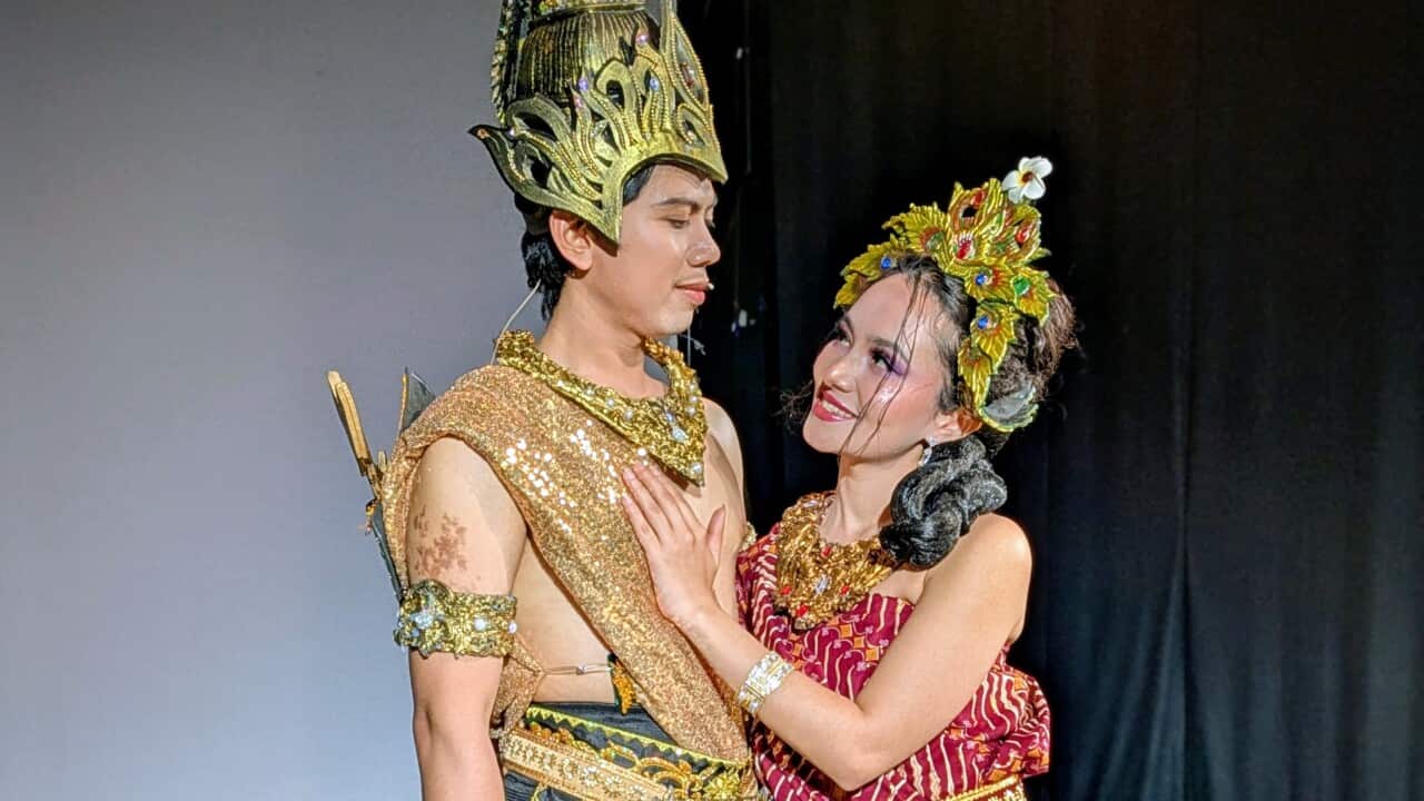 Fahmi Fathurrohman as Ram and Simran Kaur as Sita in the play Rahwana. Credit_ SBS Indonesian_Anne Parisianne.jpg