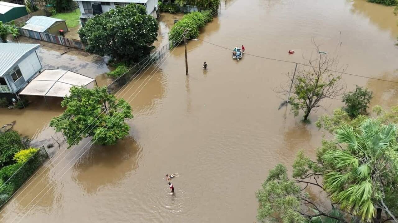 ‘Patchwork’ disaster response criticised as Aboriginal communities submerged in rising floodwaters