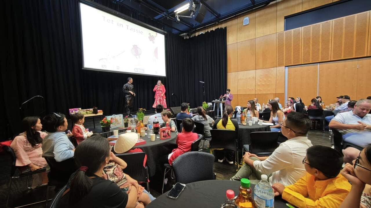 Tet in Horbart 1.jpg