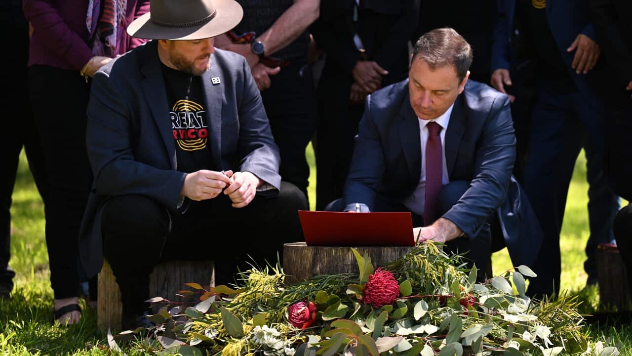 VICTORIAN TREATY AGREEMENT SIGNING