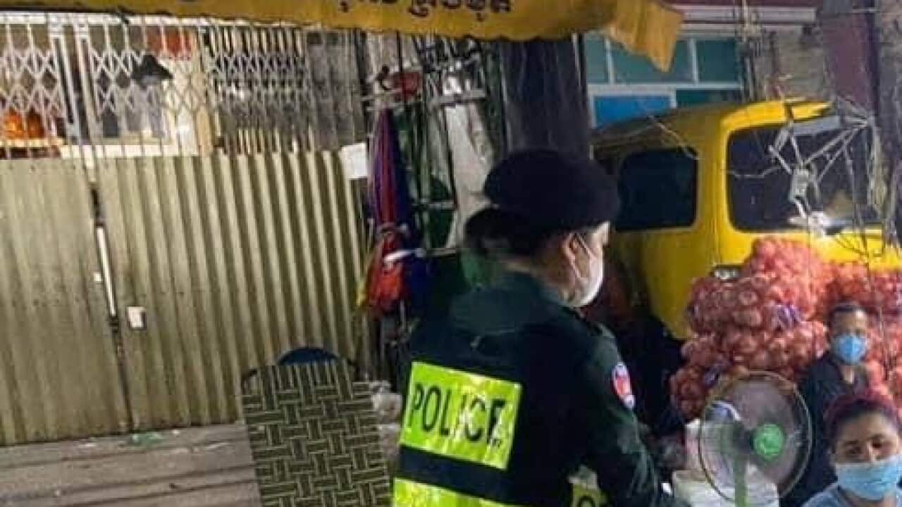 Police issue a curfew warning in Phnom Penh