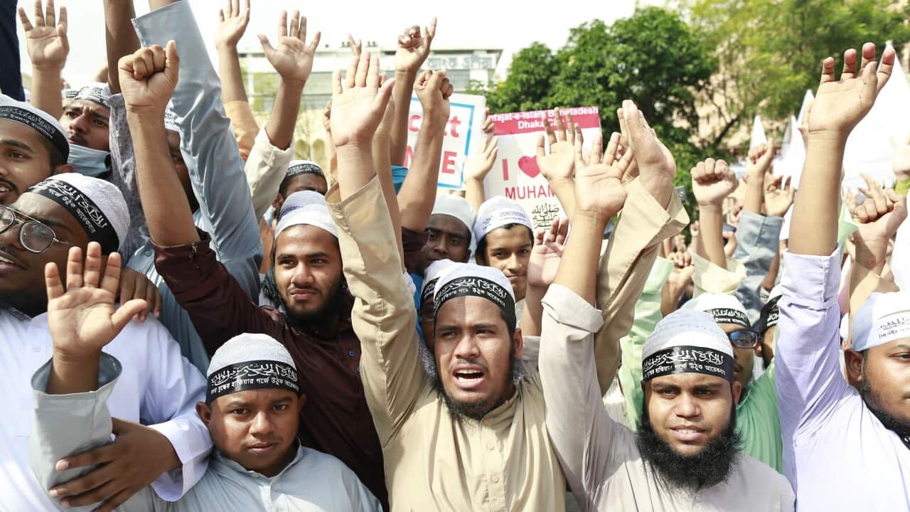 Muslims in Dhaka, Bangladesh demand the boycott of French products.